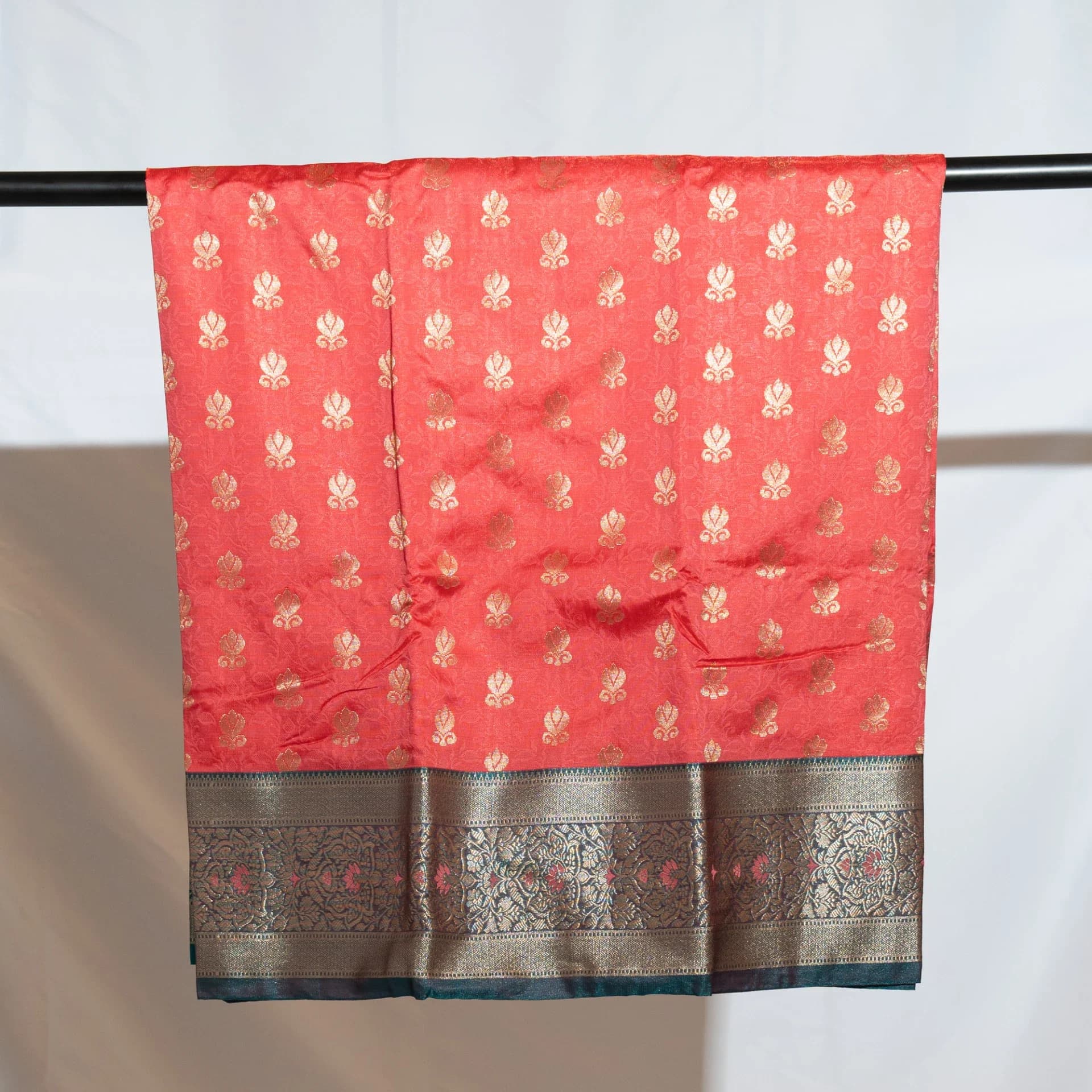 Red Saree with Contrast Blue Pallu & Blouse Piece