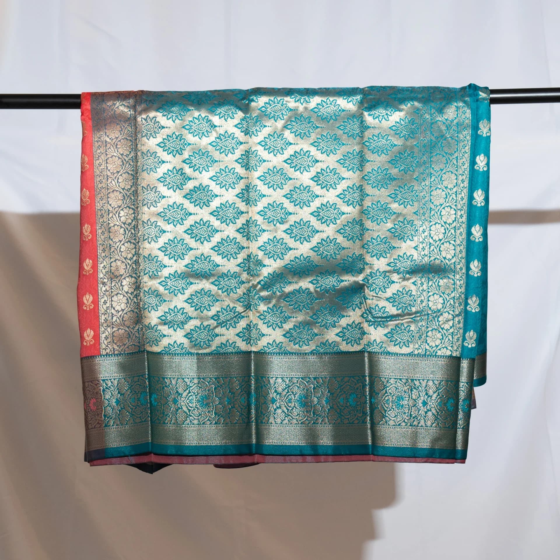 Red Saree with Contrast Blue Pallu & Blouse Piece