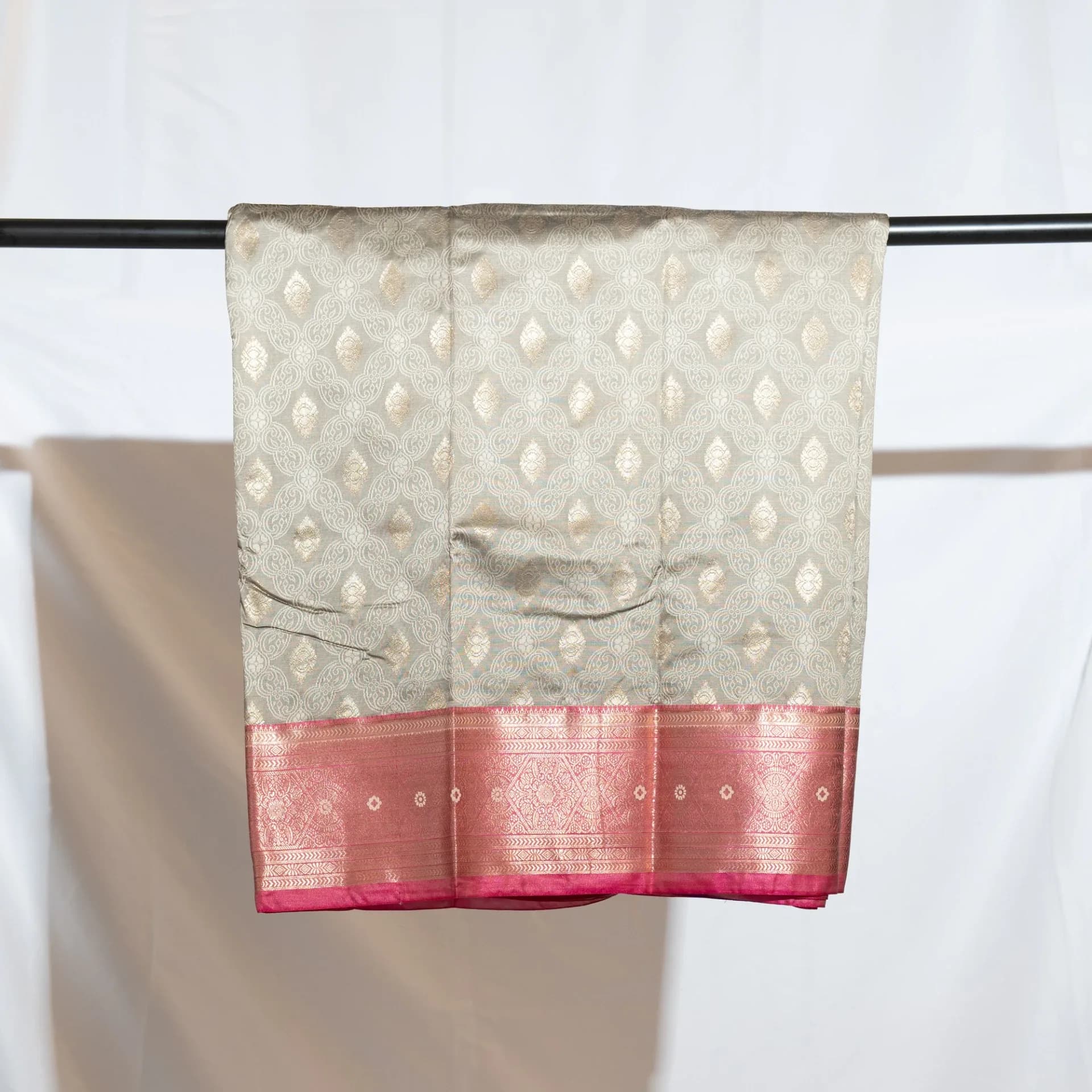 Grey Saree with Contrast Pink Pallu & Blouse Piece