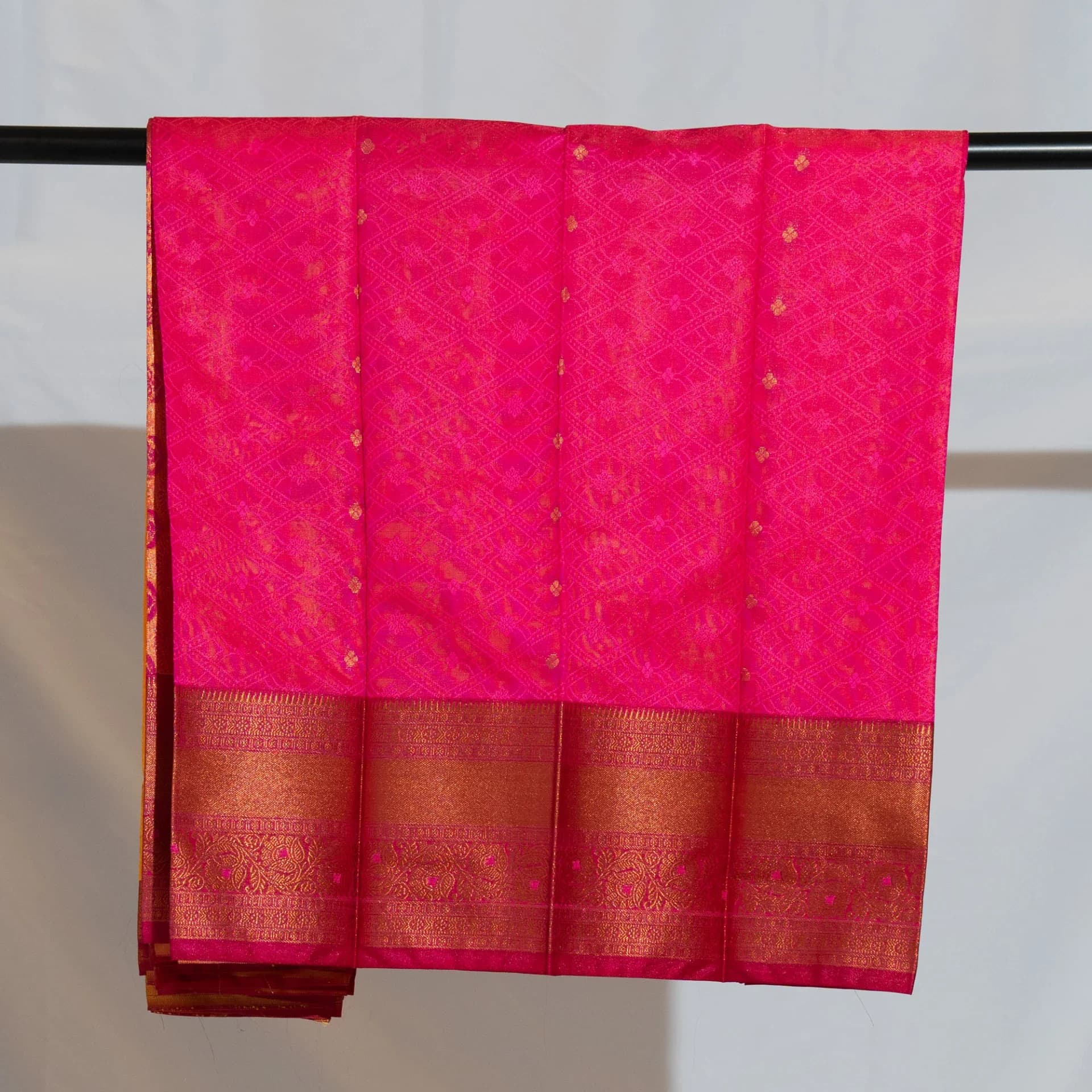 Yellow Saree with Copper Work & Contrast Pink Pallu