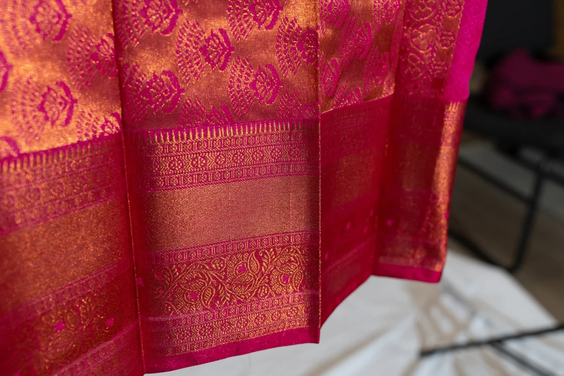 Yellow Saree with Copper Work & Contrast Pink Pallu